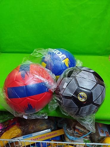 бутсы с носком: Футбольный мяч Joma в ассортименте⚽ Комплектация товара: 1 из 3 мячей — 1
