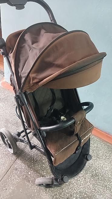 подножки: Прогулочная коляска Greentom/MeStar (надпись на раме: “MyStar”), цвет — 2