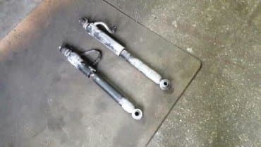 Продам оригинальные амортизаторы на лексус gx470 в идеальном