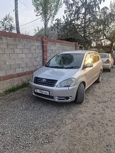 полировщик авто: Toyota Ipsum: 2001 г., 2.4 л, Автомат, Бензин, Минивэн — 7
