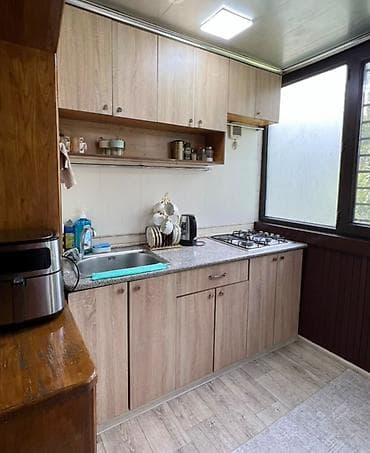 flat osh: 3 комнаты, 58 м², 6 мкр 104 серия, 4 этаж — 6