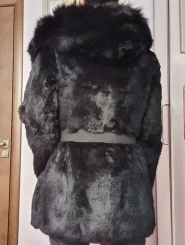 Красота и здоровье: Продаю шубу кролик 100% мех. Хорошее состояние, размер M-L. Отдам за — 2