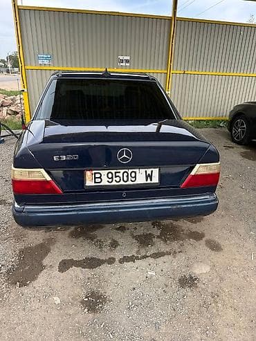 Mercedes-Benz W124: 1989 г., 2 л, Механика, Бензин, Седан — 6