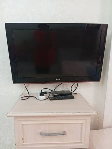 телевизор лж: Телевизор LG с черной рамкой и красной полосой по периметру экрана — 2