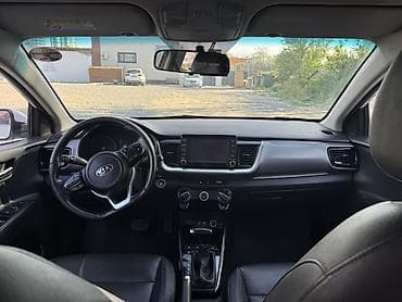 мицубиси спец стар: Kia Stonic: 2017 г., 1.6 л, Автомат, Дизель, Кроссовер — 5