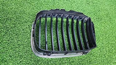 Транспорт: Е39 дорест Ноздря .хром Решётка. Правая 8 159 —-312 Год 1999 В — 4