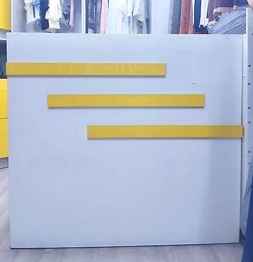 Стойка администратора/кассовая стойка для магазина - Компактная