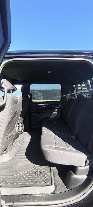дрон для поля: Dodge Ram 1500: 2020 г., 5.7 л, Автомат, Бензин, Пикап — 6