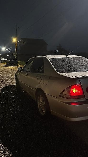 lexus 600: Lexus IS: 2002 г., 2 л, Автомат, Бензин, Седан — 1