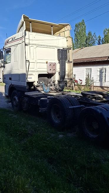 bmw g01: Тягач, DAF, 2004 г., Тентованный — 3