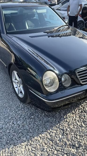 e500 124: Mercedes-Benz E-Class: 2000 г., Седан — 6