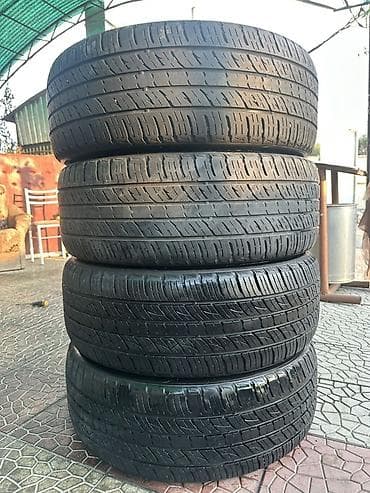 е 26: Комплект автомобильных летних шин 235/55 R19 
корейские
80% — 2