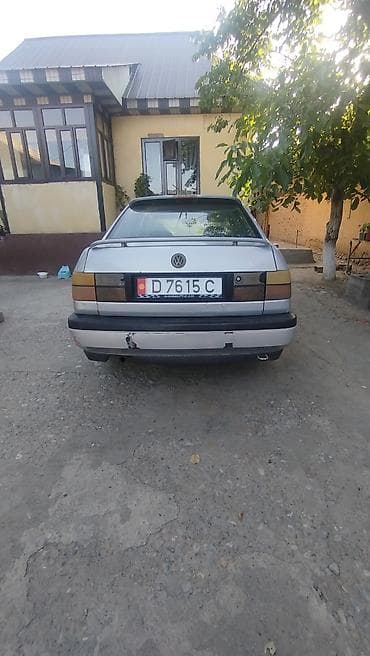 Volkswagen Vento: 1992 г., 1.6 л, Механика, Бензин, Седан — 5