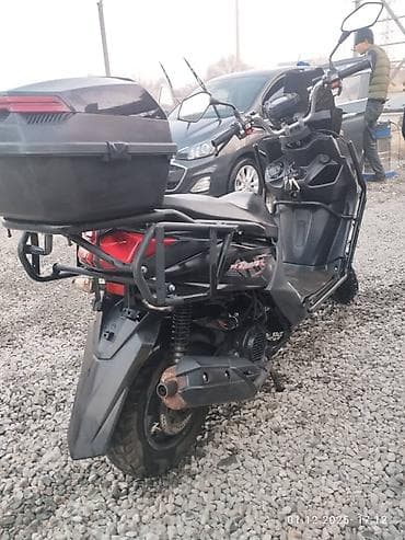 багаж скутер: Скутер/макси-скутер с внедорожным обвесом и кофром - Тип: бензиновый — 8