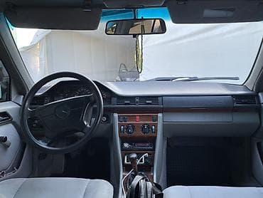 Mercedes-Benz E-Class: 1998 г., Кол менен иштөөчү, Седан — 6