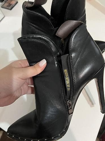 foot patch: Ботинки, 37, Louis Vuitton, Б/у, цвет - Черный, Самовывоз, Платная доставка — 2