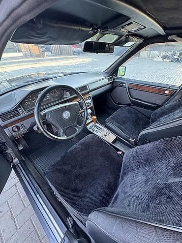 Mercedes-Benz W124: 1994 г., 3.2 л, Автомат, Бензин, Седан — 5