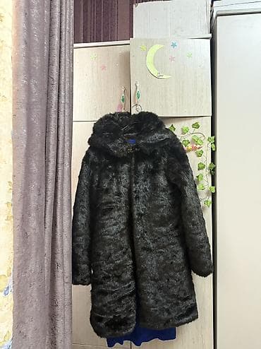 одежда полузамок: Плащ, Тренчкот, С капюшоном — 9