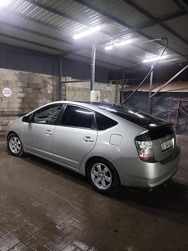 prius: Toyota Prius: 2005 г., 1.5 л, Вариатор, Гибрид, Хэтчбэк — 3