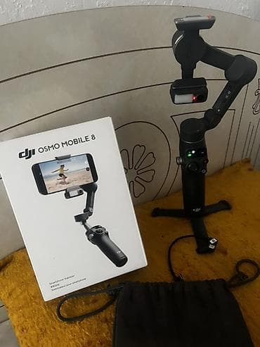 мини флешка: DJI Osmo Mobile 8 — портативный 3‑осевой стабилизатор для смартфона — 2
