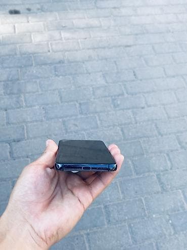 Техника и электроника: Samsung Galaxy S22, Б/у, 256 ГБ, цвет - Черный, 1 SIM — 3