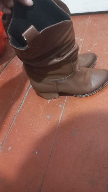 Ботинки: Мужские кроссовки, 36.5, Adidas, Б/у, цвет - Черный, Платная доставка — 3