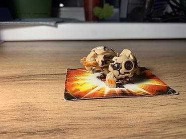 Бакуган фигурка-трансформер с карточкой. - Серия: Bakugan at lalafo.kg Бакуган фигурка-трансформер с карточкой. - Серия: Bakugan