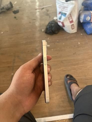 куплю айфон x: Смартфон Apple iPhone 14 256гб (белый корпус, две основные камеры в — 3