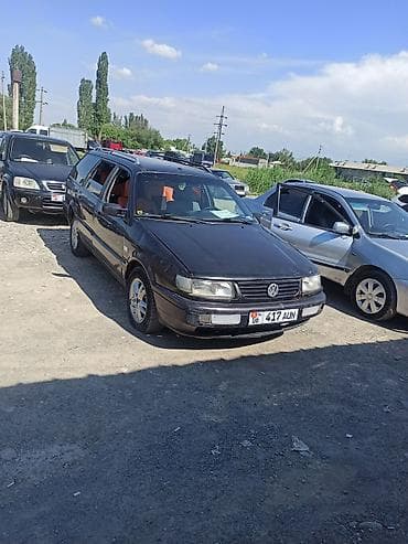 Volkswagen Passat Variant: 1994 г., 2 л, Механика, Бензин, Универсал