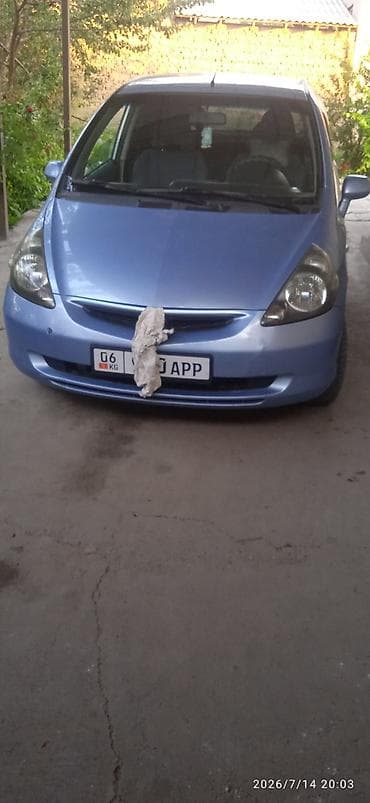 авто лизинг фит: Honda Fit: 2003 г., 1.5 л, Механика, Бензин, Хэтчбэк — 2