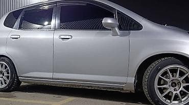 хонда истеп 1: Honda Fit: 2002 г., 1.3 л, Автомат, Бензин, Хетчбек — 3