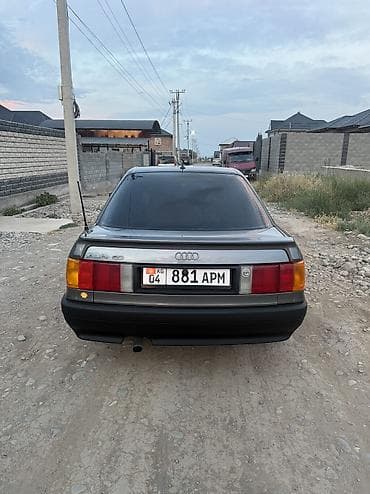 bvd e2: Audi 80: 1991 г., 1.8 л, Механика, Бензин, Седан — 4