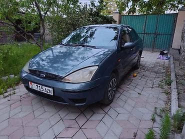 mini cuper: Ford Focus: 2001 г., Механика, Седан — 2