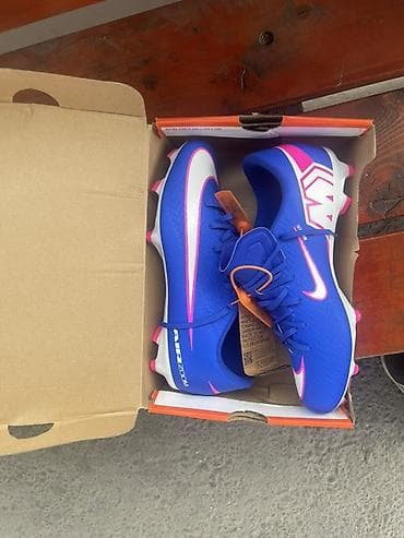 Спорт и отдых: Футбольные бутсы Nike Mercurial с технологией Air Zoom размер 42,5 - — 2