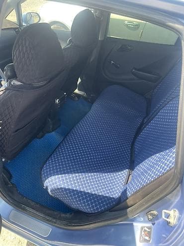 Honda Jazz: 2004 г., 1.4 л, Механика, Бензин, Хэтчбэк — 5