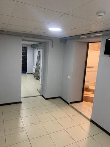 продаю офис 107 м² с ремонтом с мебелью административное здание 1 этаж: Продаю Офис 163 м², С ремонтом, С мебелью, Административное здание, 1 этаж — 12