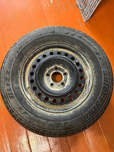 diska 14: Зимнее колесо в сборе (диск + шина) - Шина: Bridgestone Blizzak LM-25 — 1