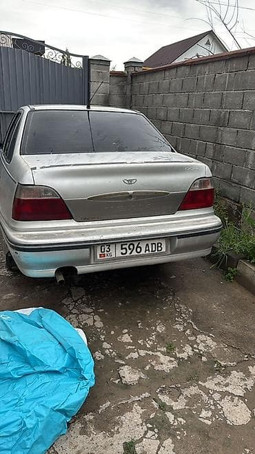 Daewoo Nexia: 2008 г., 1.5 л, Механика, Бензин, Седан