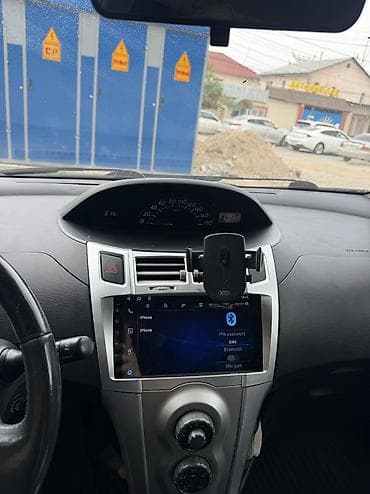 platz vitz: Toyota Yaris: 2009 г., 1.3 л, Автомат, Бензин, Хэтчбэк — 5