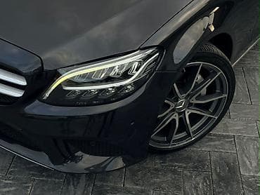 v class: Mercedes-Benz C-Class: 2020 г., 2 л, Автомат, Бензин, Седан — 2