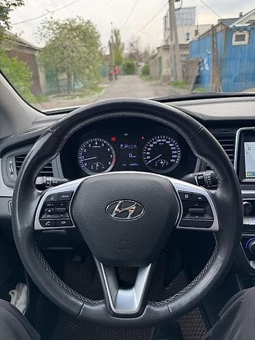 Продажа авто: Hyundai Sonata: 2018 г., 2 л, Автомат, Газ, Седан — 7
