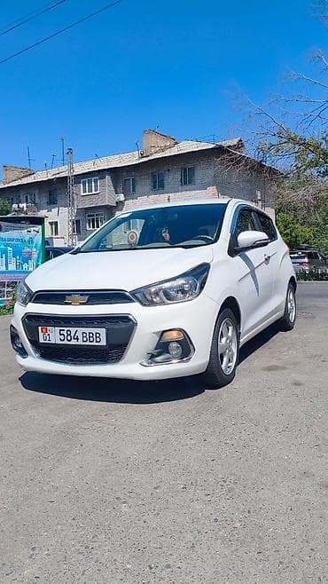 1: Chevrolet Spark: 2016 г., 1 л, Автомат, Бензин, Хэтчбэк — 3