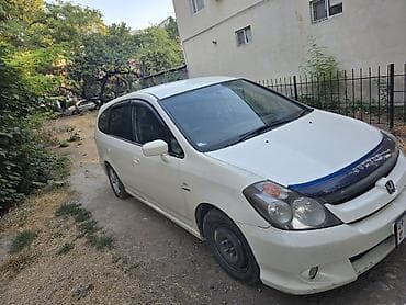 портер 2 салон: Honda Stream: 2004 г., 1.7 л, Автомат, Бензин, Универсал — 4