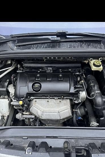 шторка на авто: Peugeot 308: 2010 г., 1.6 л, Автомат, Бензин, Хэтчбэк — 7