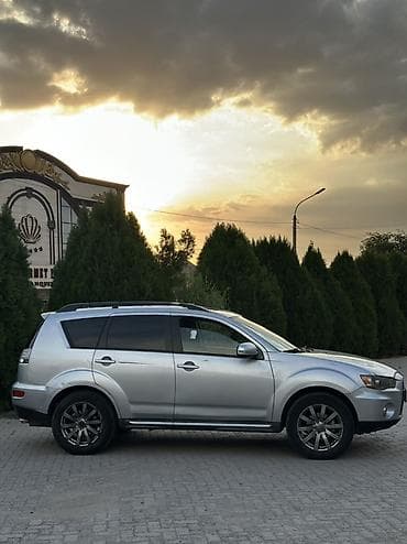 wheel: Mitsubishi Outlander: 2011 г., Автомат, Бензин, Кроссовер — 3