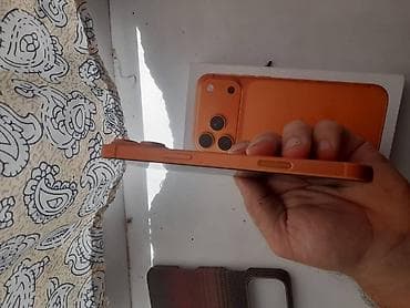 IPhone 17 Pro Max, Б/у, 256 ГБ, Оранжевый, Чехол, Кабель, Коробка, 98 % — 2