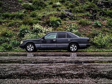 Mercedes-Benz E-Class: 1992 г., 2.3 л, Ручные, Бензин, Седан