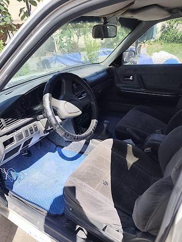 только обмен авто: Mazda 626: 1987 г., 2 л, Механика, Бензин, Седан — 3