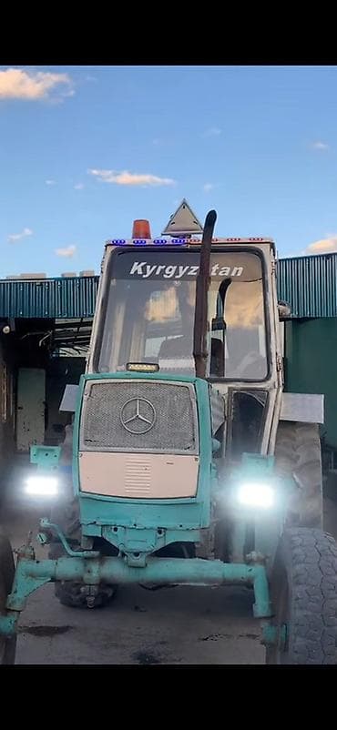 трактор юмз сельхозтехника: Трактор колесный, передний привод/ведущие задние, кабина закрытого — 2