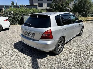 Продажа авто: Honda Civic: 2001 г., 1.7 л, Вариатор, Бензин, Хэтчбэк — 1